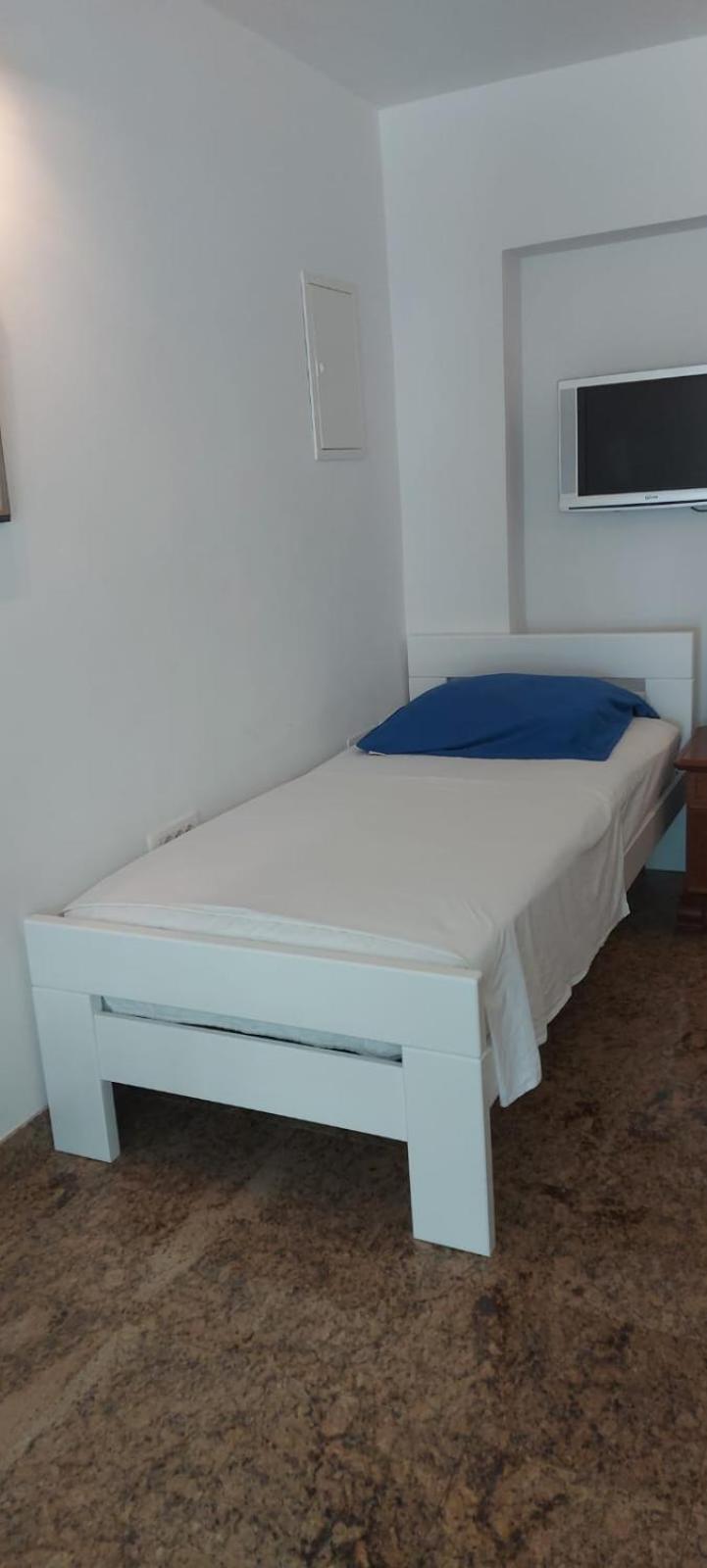 Apartman Nevia Lka Opric المظهر الخارجي الصورة